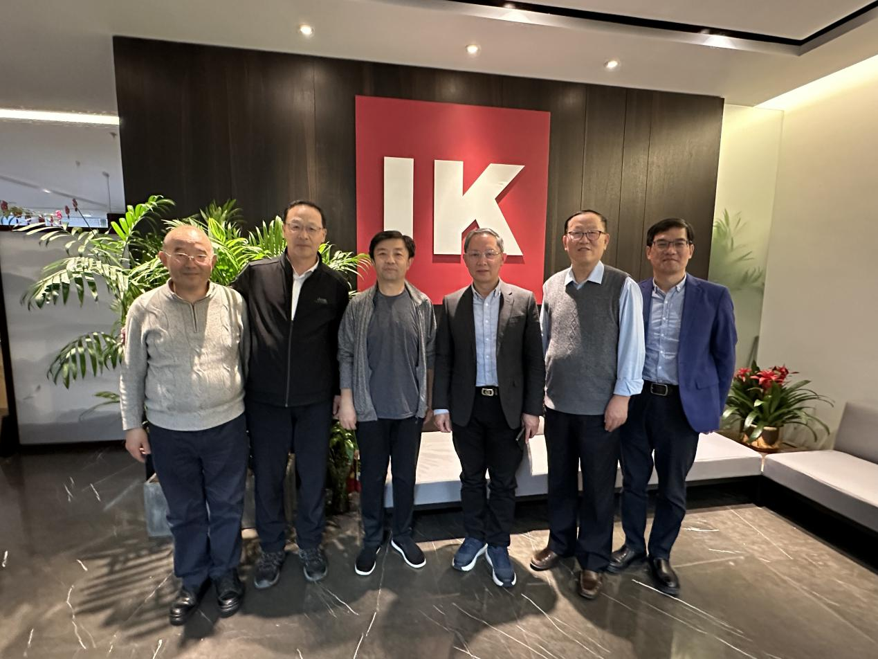 中國工程院余剛院士團隊及發(fā)改委老領導一行蒞臨公司指導